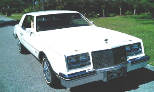 1984 buick riviera - 24,000 mi. garage queen