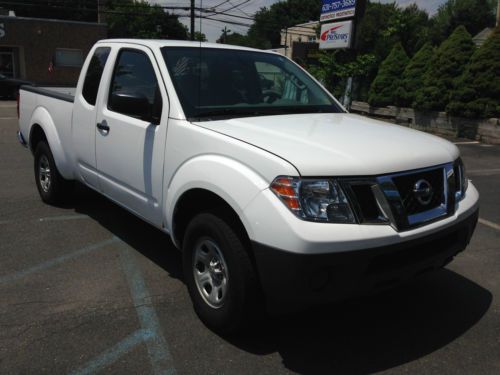 2012 nissan frontier s extended cab pickup 4-door 2.5l