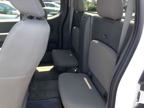 2012 Nissan Frontier S Extended Cab Pickup 4-Door 2.5L, image 13
