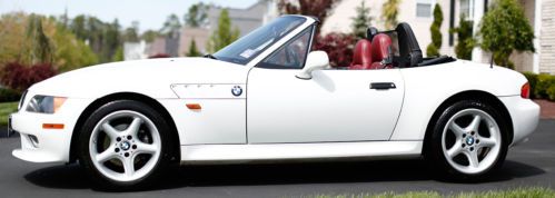 1998 bmw z3 roadster convertible 2-door 2.8l