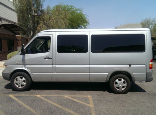 2004 dodge sprinter 2500 10 passenger van hi top roof 140&#034; wheel base