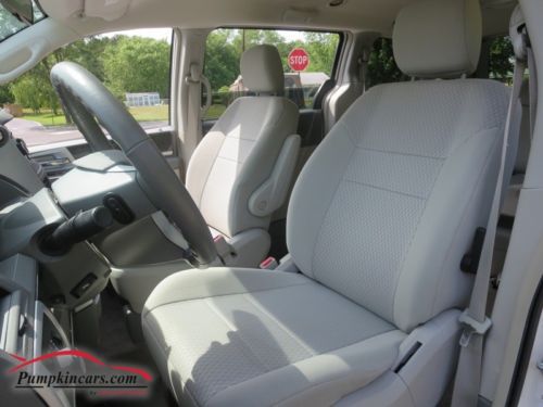 VMI Wheelchair - Accessible Minivan; Auto In-Floor Ramp System, US $33,000.00, image 8