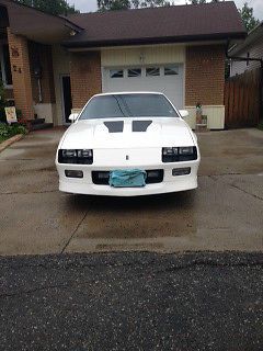 1990 chevrolet camaro iroc-z coupe 2-door 5.0l