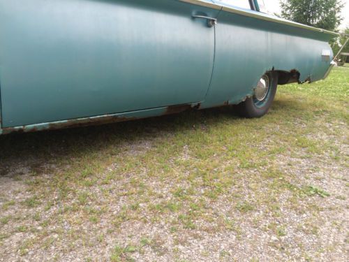 1960 Ford Fairlane 500 2 Door Club Coupe 4.8L V-8, image 10