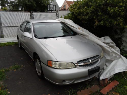 2001 NISSAN ALTIMA, image 4
