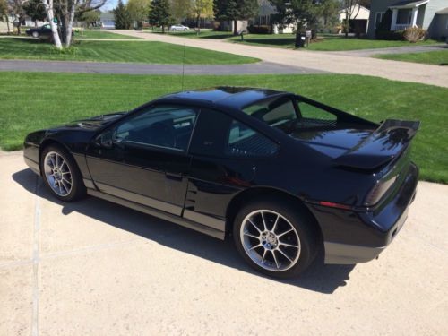 1986 pontiac fiero gt coupe 2-door 2.8l