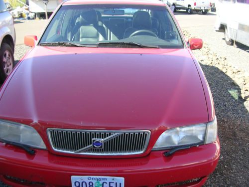 1999 volvo s70 awd sedan 4-door 2.4l