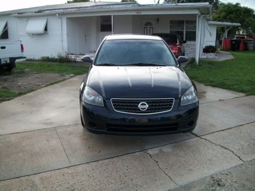 2005 Nissan Altima S Sedan 4-Door 2.5L, image 3