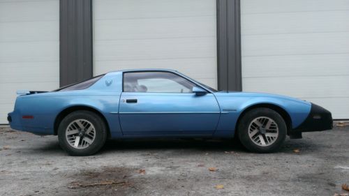 1988 pontiac firebird base coupe 2-door 2.8l