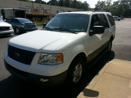 2003 expedition xlt -1 owner - only 96k - 3rd row seats - tow hitch  no reserve