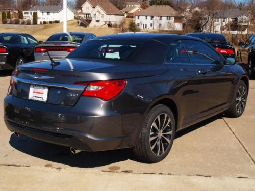 2014 chrysler 200 s