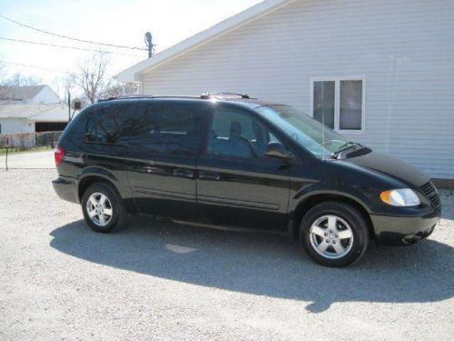 2005 dodge grand caravan sxt