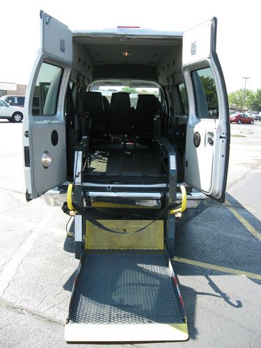 2006 ford e350 high top wheelchair handicap van,*warranty