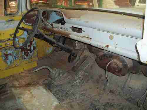 1958 Ford F-100 Short Wide Bed~9