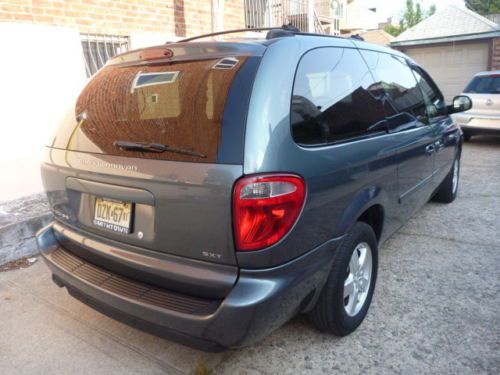 GRAND CARAVAN 05 SXT- 3.8V6 STOW'N GO SENSORS P/DOORS 89K CLEAN CARFAX NO RESV!, image 7