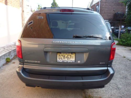 GRAND CARAVAN 05 SXT- 3.8V6 STOW'N GO SENSORS P/DOORS 89K CLEAN CARFAX NO RESV!, image 10