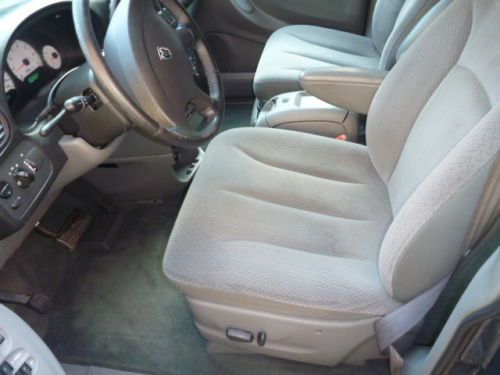 GRAND CARAVAN 05 SXT- 3.8V6 STOW'N GO SENSORS P/DOORS 89K CLEAN CARFAX NO RESV!, image 13