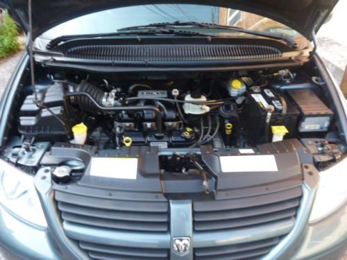 GRAND CARAVAN 05 SXT- 3.8V6 STOW'N GO SENSORS P/DOORS 89K CLEAN CARFAX NO RESV!, image 16