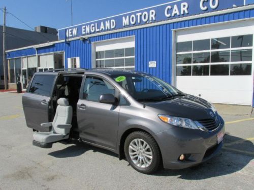 2011 toyota sienna handicap van, scooter, wheelchair accessible