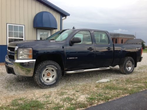 Chevy 4x4 duramax diesel crew short bad motor needs engine work no reserve sharp