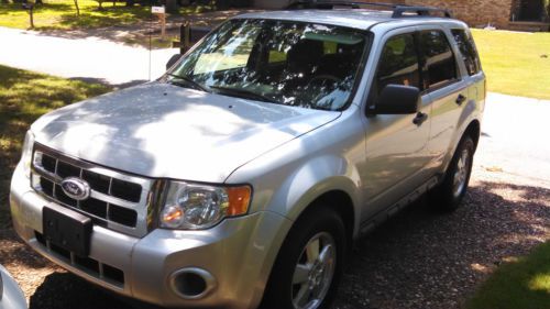 2010 ford escape xls sport utility 4-door 2.5l 4wd