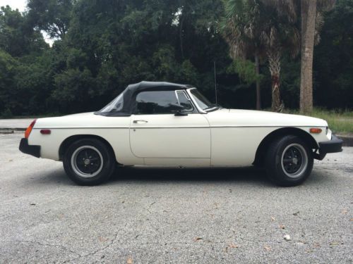 1979 MG MGB Convertible - FREE DELIVERY WITHIN 500 MILES - Modest Reserve, image 2