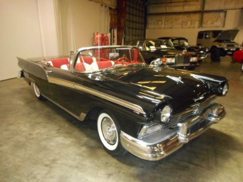 Fairlane 500 Skyliner 2dr Retractable Hardtop 8-cyl. 312cid/245hp 4bbl, image 2