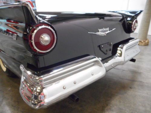Fairlane 500 Skyliner 2dr Retractable Hardtop 8-cyl. 312cid/245hp 4bbl, image 17