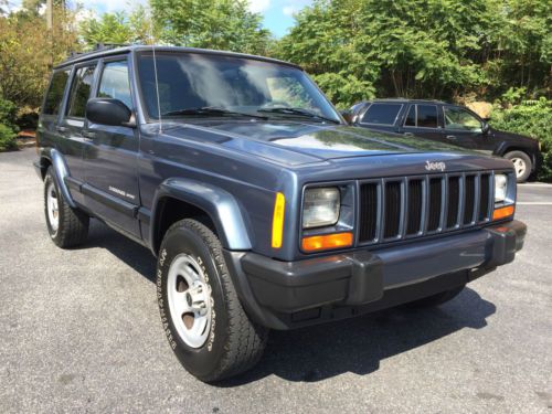 2001 jeep cherokee classic sport 4x4, only 62k, very clean, no rust