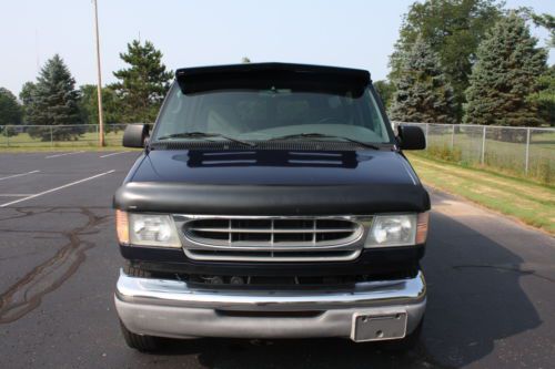 2002 Ford Econoline E-350 Side Entry Access  Wheelchair Accessible Handicap Van, image 4
