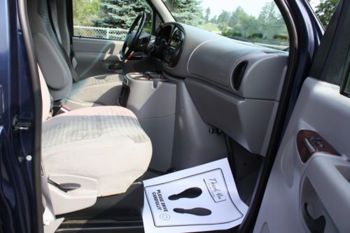 2002 Ford Econoline E-350 Side Entry Access  Wheelchair Accessible Handicap Van, image 20