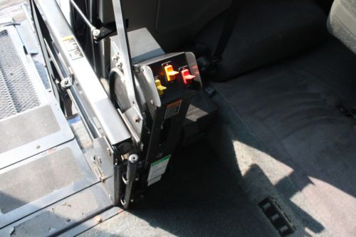 2002 Ford Econoline E-350 Side Entry Access  Wheelchair Accessible Handicap Van, image 28