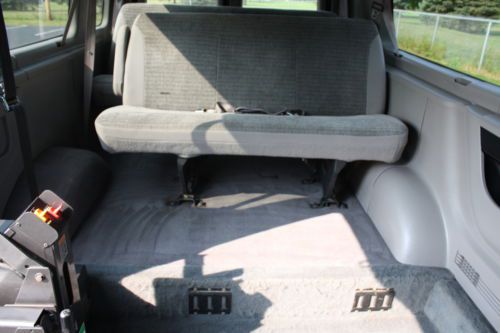 2002 Ford Econoline E-350 Side Entry Access  Wheelchair Accessible Handicap Van, image 30