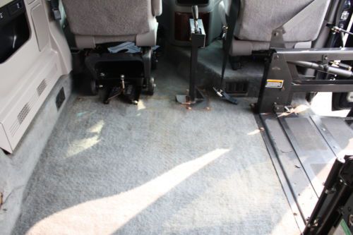 2002 Ford Econoline E-350 Side Entry Access  Wheelchair Accessible Handicap Van, image 32