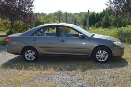 2004 Toyota Camry LE Sedan 4-Door 3.0L SUNROOF!! GREAT ON GAS!! GRAY EXT/INT!!!, image 7