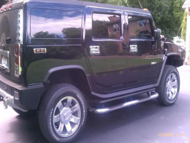 Hummer h2 luxury sport utility 4-door