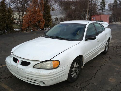 2002 pontiac grand am se sedan 4-door c2591207)