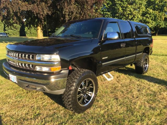 Chevrolet: silverado 1500 1999 chevy  z71  short b