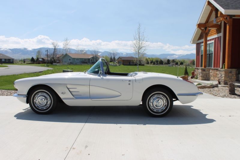 1960 chevrolet corvette