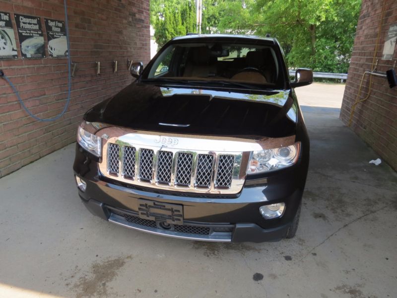 2012 jeep grand cherokee overland summit