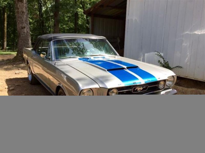 Ford: mustang convertible