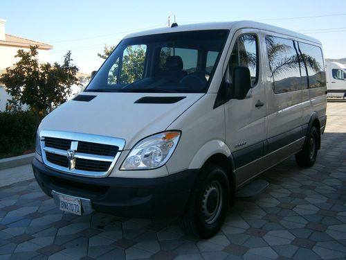 2007 dodge sprinter 2500 5 passenger  handicap accessible rear lift gate