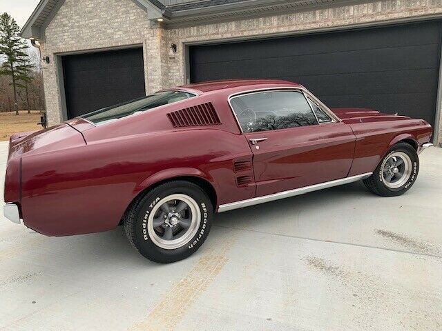 1967 ford mustang