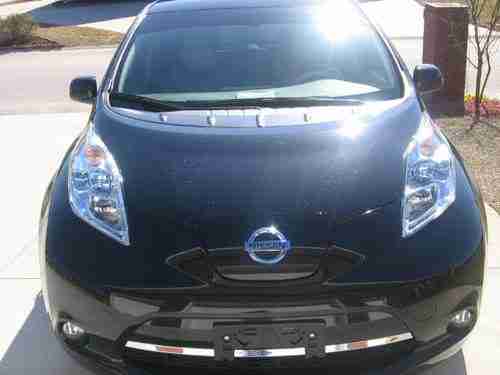 2011 TOTAL ELECTRIC Nissan Leaf, image 2