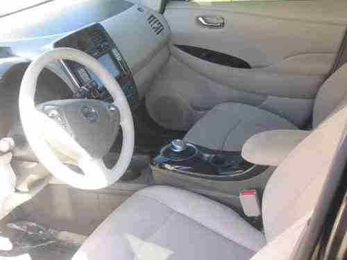 2011 TOTAL ELECTRIC Nissan Leaf, image 6