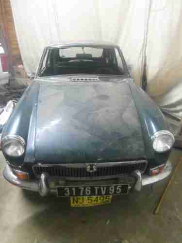 1968 MG GT Restoration Project Or Parts Aluminum Hood Fiberglass Fenders Look!!!, image 2
