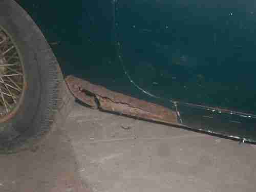 1968 MG GT Restoration Project Or Parts Aluminum Hood Fiberglass Fenders Look!!!, image 8