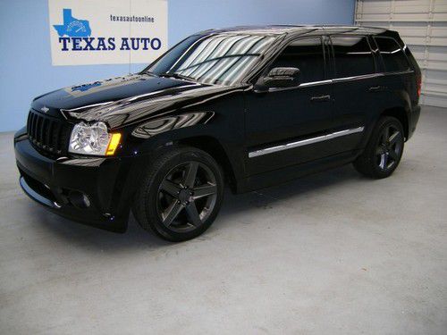 We finance!!!  2006 jeep grand cherokee srt-8 hemi awd auto roof nav tv brembo!!