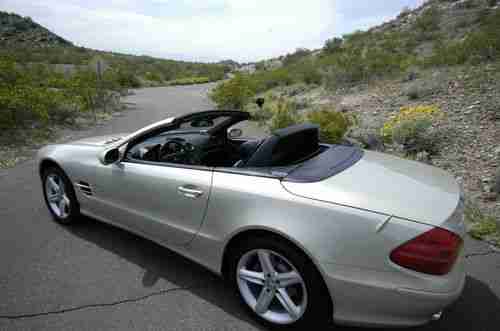 2003 Mercedes-Benz SL500 Base Convertible 2-Door 5.0L Beautiful, Adult Owned, image 12