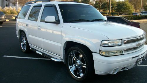 2002 chevrolet tahoe ls sport utility 4-door 5.3l  customized suv